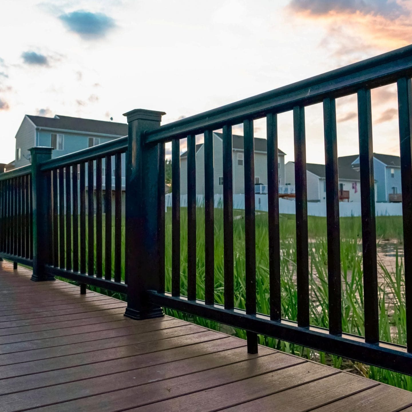 smith-co-painting-Deck Staining.jpg